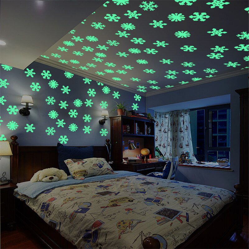 50pcs Colorful Luminous Snowflake Wall Sticker Glow In The Dark Decal